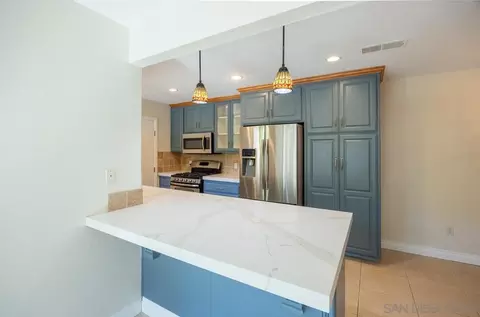 13669 Comuna Dr, Poway, CA 92064