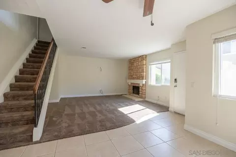 Living - 13669 Comuna Dr, Poway, CA 92064 photo 2 of 3