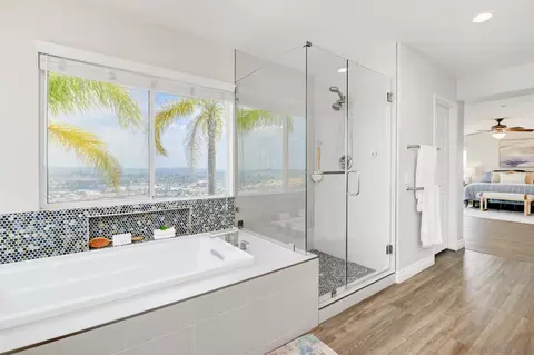 Bath - 2226 Crystal Clear Dr, Spring Valley, CA 91978 photo 2 of 4