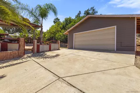 15415 Saint Lucy Ln, El Cajon, CA 92021 photo 6