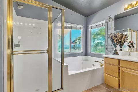Bath - 10496 Chaparral Dr, Santee, CA 92071 photo 5 of 7