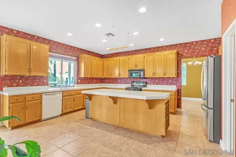 Kitchen - 10496 Chaparral Dr, Santee, CA 92071 photo 1 of 10