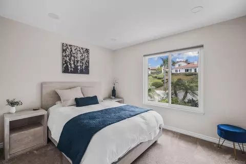 Bedroom - 4640 Sunburst Rd, Carlsbad, CA 92008 photo 3 of 4