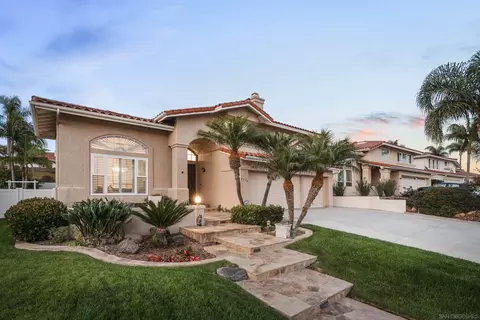 Exterior - 4640 Sunburst Rd, Carlsbad, CA 92008 photo 8 of 10