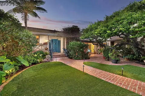 Exterior - 1920 Spindrift Dr, La Jolla, CA 92037 photo 4 of 13