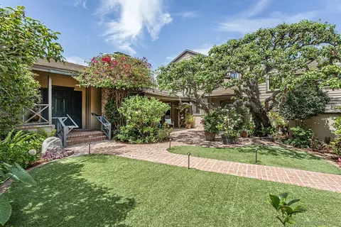 Exterior - 1920 Spindrift Dr, La Jolla, CA 92037 photo 6 of 13