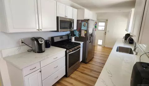 2132 Medford Ave, Escondido, CA 92027