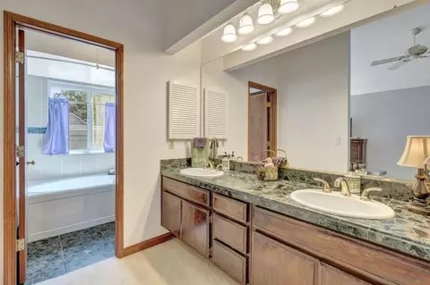 Bath - 9818 Ivy St, Spring Valley, CA 91977 photo 1 of 4