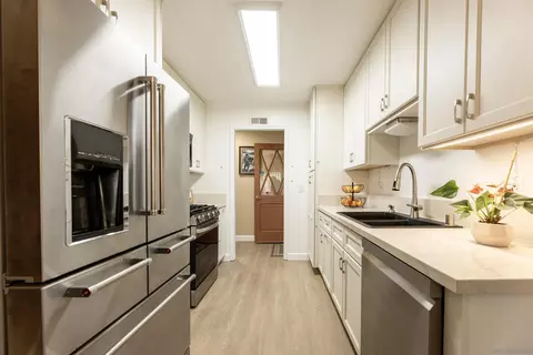 Kitchen - 13406 Ann O Reno Ln, Poway, CA 92064 photo 1 of 4