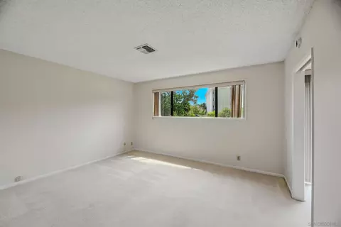 2207 Fairway Ct, Oceanside, CA 92056 photo 17