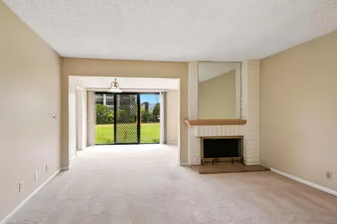 2207 Fairway Ct, Oceanside, CA 92056 photo 16