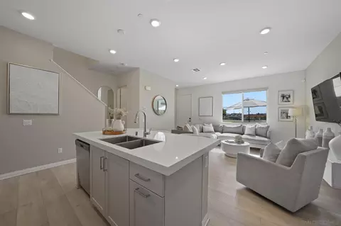 2101 Bluestone Cir, Chula Vista, CA 91913 photo 12