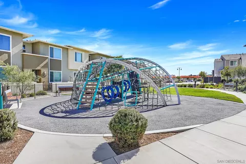 2101 Bluestone Cir, Chula Vista, CA 91913 photo 32