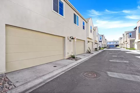 2101 Bluestone Cir, Chula Vista, CA 91913 photo 28
