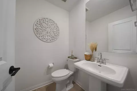2101 Bluestone Cir, Chula Vista, CA 91913 photo 16