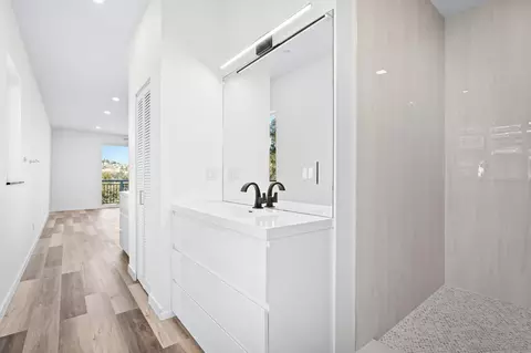 Entry Way - 8886 Margaret Ct, Spring Valley, CA 91977 photo 4 of 5