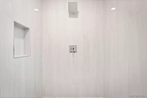 Bath - 8886 Margaret Ct, Spring Valley, CA 91977 photo 5 of 5