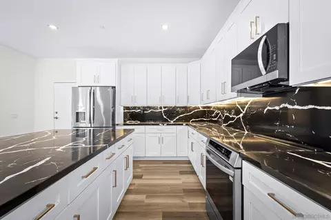 Kitchen - 8886 Margaret Ct, Spring Valley, CA 91977 photo 5 of 6