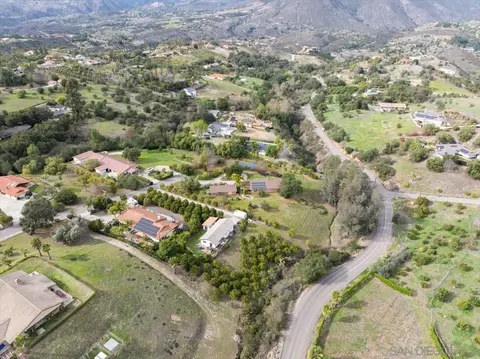 View/Area - 1379 Sunny Heights Rd, Fallbrook, CA 92028 photo 3 of 7