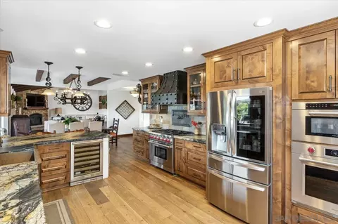 Kitchen - 1379 Sunny Heights Rd, Fallbrook, CA 92028 photo 2 of 5