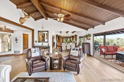 Living - 1379 Sunny Heights Rd, Fallbrook, CA 92028 photo 2 of 4