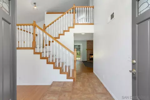 1217 Armstrong Cir, Escondido, CA 92027 photo 4