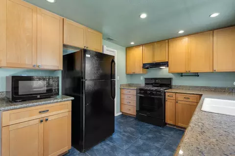 1217 Armstrong Cir, Escondido, CA 92027 photo 14