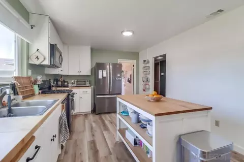 Kitchen - 2920 Ribbonwood Rd, Boulevard, CA 91905 photo 2 of 4