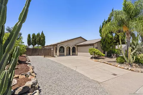 13024 Standish, Poway, CA 92064 photo 3