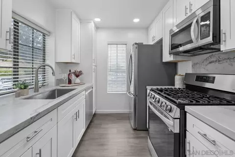 13259 Wimberly Sq #257, San Diego, CA 92128