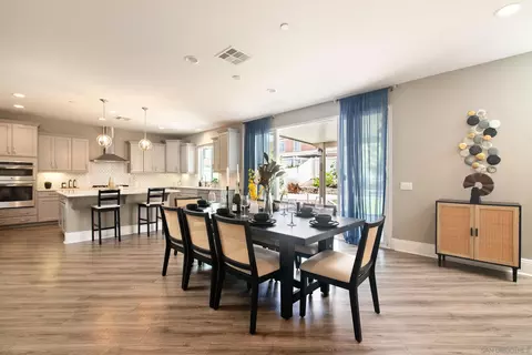 30580 Hawkscrest Ct, Murrieta, CA 92563
