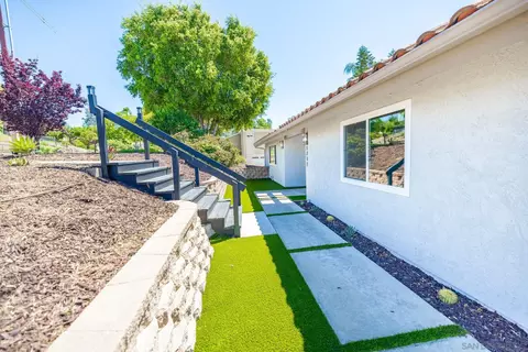 1711 Alhudson Dr, Escondido, CA 92029