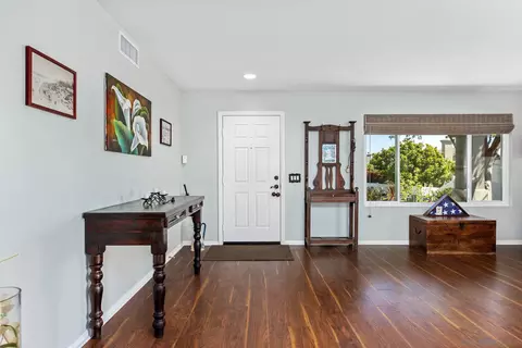 Entry Way - 301 Arlington Dr, Oceanside, CA 92057 photo 1 of 1