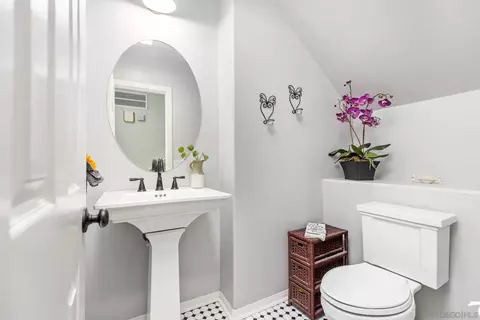 Bath - 301 Arlington Dr, Oceanside, CA 92057 photo 1 of 2