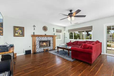 Other - 301 Arlington Dr, Oceanside, CA 92057 photo 2 of 7