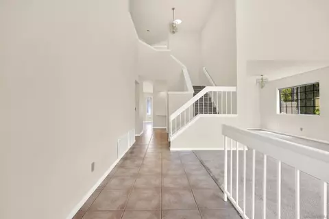 Entry Way - 12710 Treeridge Ter, Poway, CA 92064 photo 2 of 4