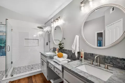 Bath - 401 Villa Blanca Ct, Encinitas, CA 92024 photo 1 of 3