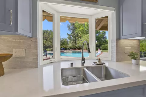 Kitchen - 14012 Valley Springs Rd, Poway, CA 92064 photo 6 of 6