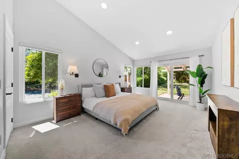 Bedroom - 14012 Valley Springs Rd, Poway, CA 92064 photo 1 of 2