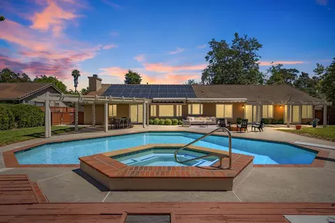 Exterior - 14012 Valley Springs Rd, Poway, CA 92064 photo 5 of 15
