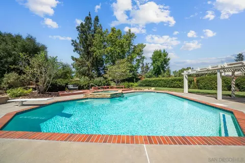 Exterior - 14012 Valley Springs Rd, Poway, CA 92064 photo 7 of 15