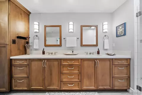 Bath - 14012 Valley Springs Rd, Poway, CA 92064 photo 3 of 5