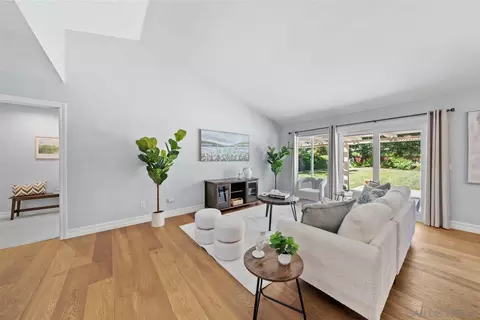 Living - 14012 Valley Springs Rd, Poway, CA 92064 photo 1 of 3