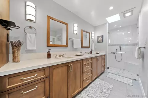 Bath - 14012 Valley Springs Rd, Poway, CA 92064 photo 1 of 5