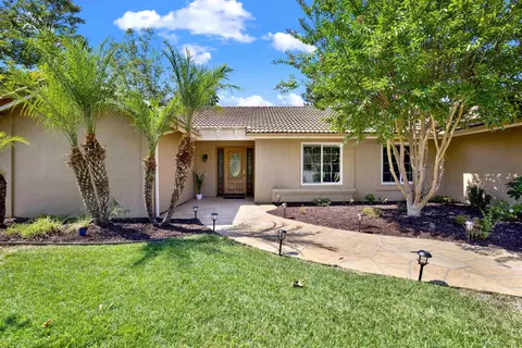 Exterior - 14012 Valley Springs Rd, Poway, CA 92064 photo 4 of 15