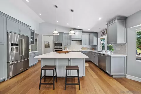 Kitchen - 14012 Valley Springs Rd, Poway, CA 92064 photo 5 of 6