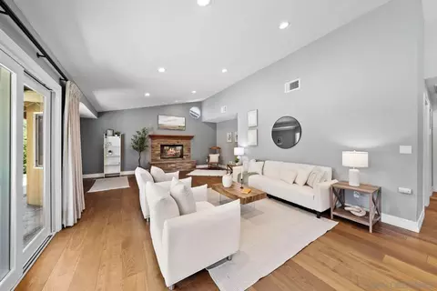 Living - 14012 Valley Springs Rd, Poway, CA 92064 photo 2 of 3
