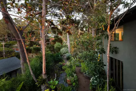 Exterior - 364 Bellaire St, Del Mar, CA 92014 photo 7 of 8