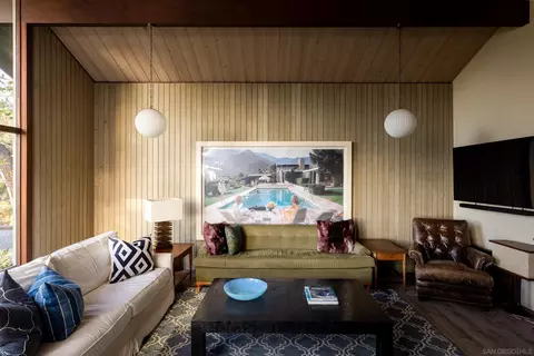 Living - 364 Bellaire St, Del Mar, CA 92014 photo 3 of 3