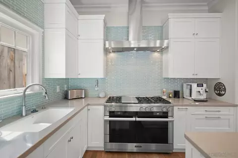 Kitchen - 369 F Ave, Coronado, CA 92118 photo 4 of 5